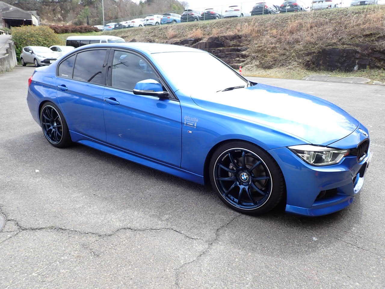 BMW 3-SERIES