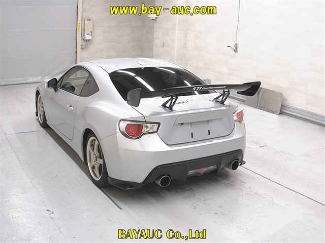 SUBARU BRZ