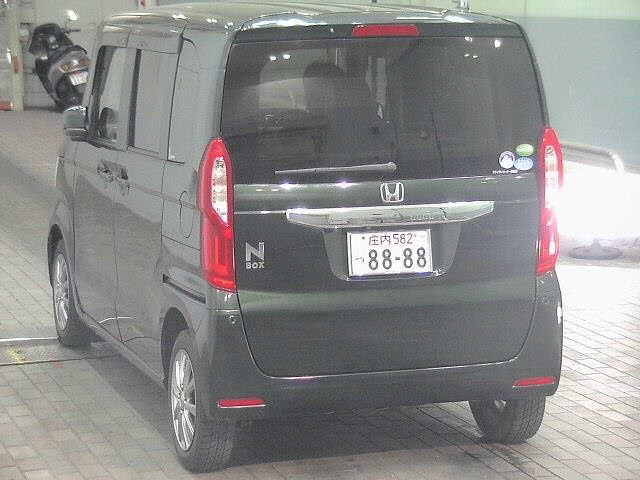 HONDA N-BOX