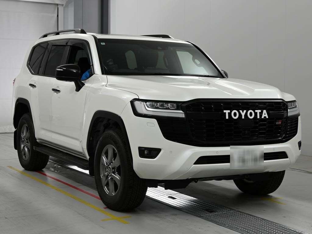TOYOTA LAND CRUISER