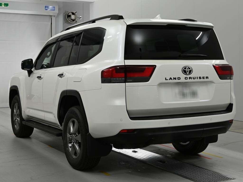 TOYOTA LAND CRUISER