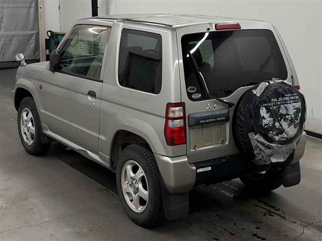 MITSUBISHI PAJERO MINI