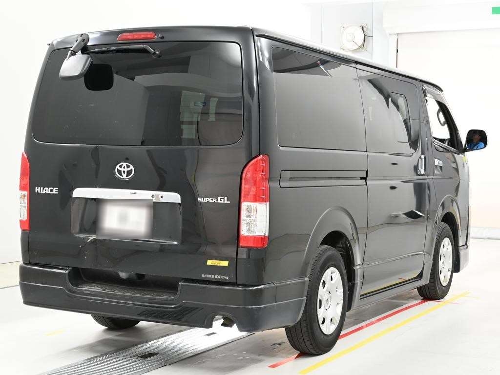 TOYOTA REGIUS ACE