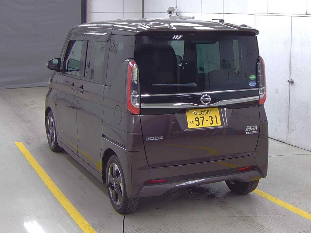 NISSAN ROOX