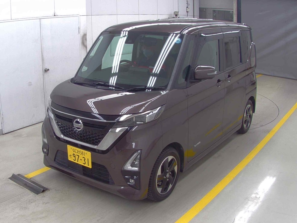 NISSAN ROOX