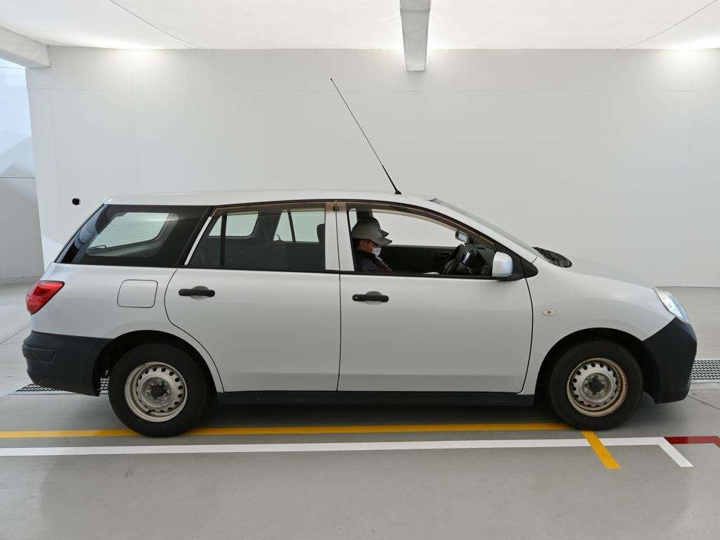 NISSAN AD