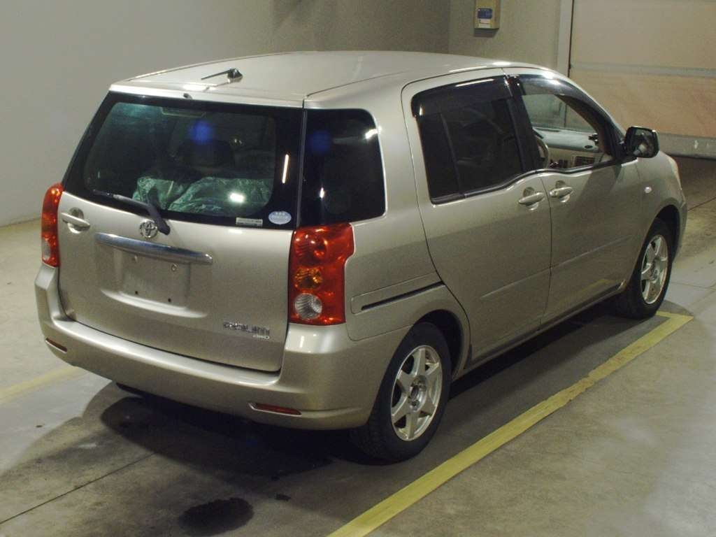 TOYOTA RAUM