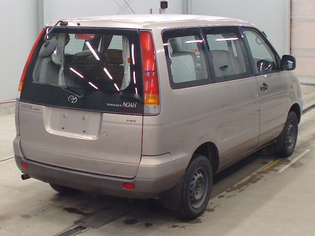 TOYOTA TOWN ACE NOAH