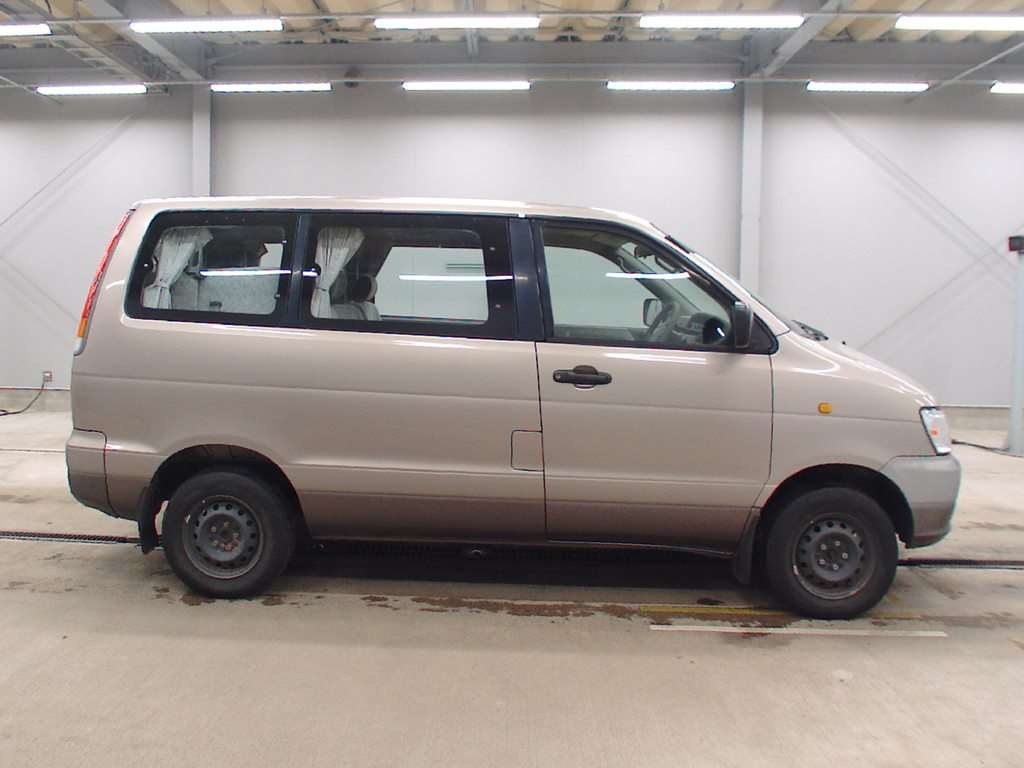 TOYOTA TOWN ACE NOAH