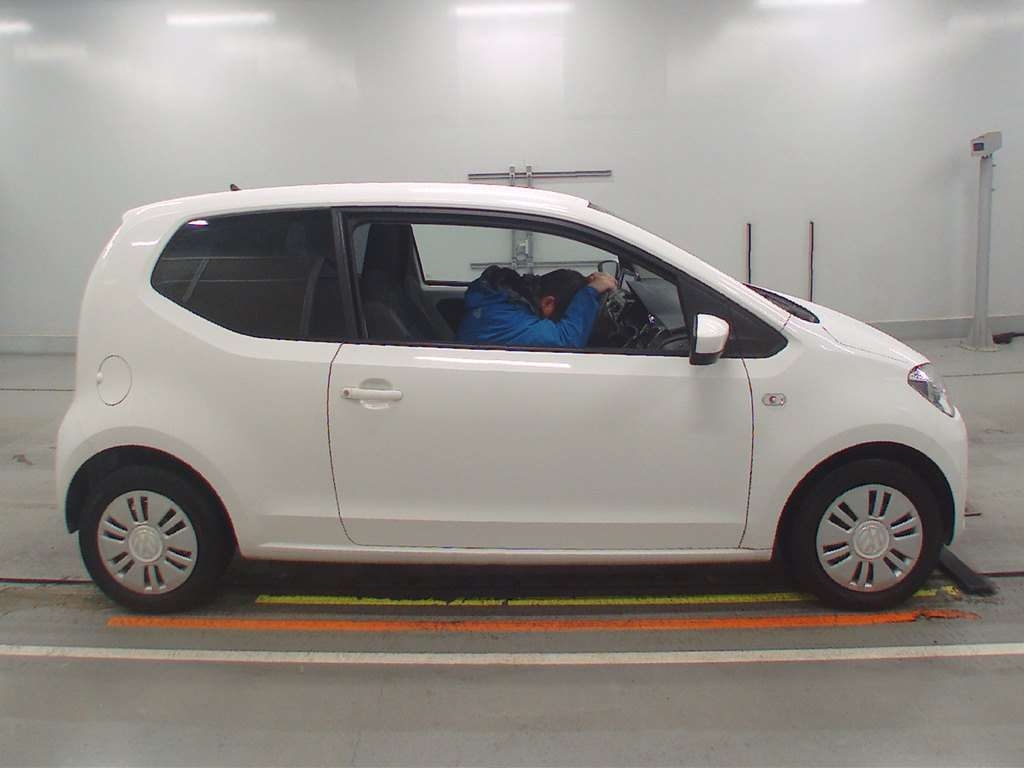 VOLKSWAGEN UP!