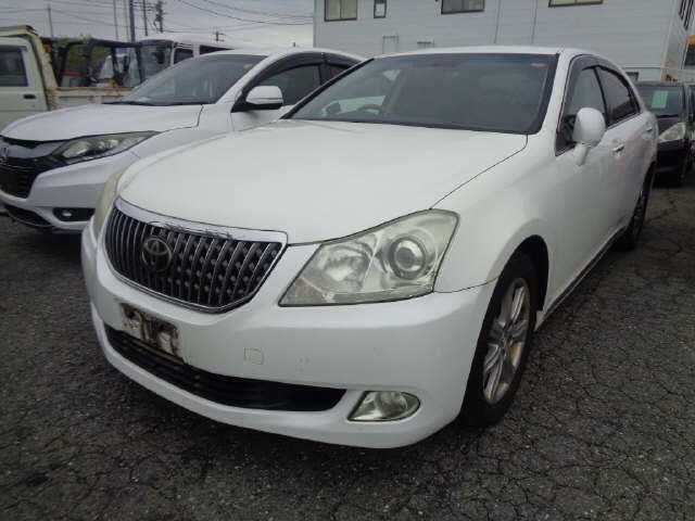 TOYOTA CROWN MAJESTA