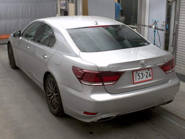 LEXUS LS460