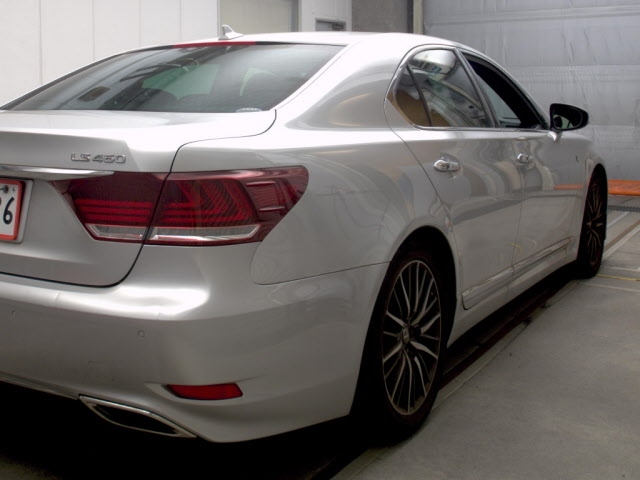 LEXUS LS460
