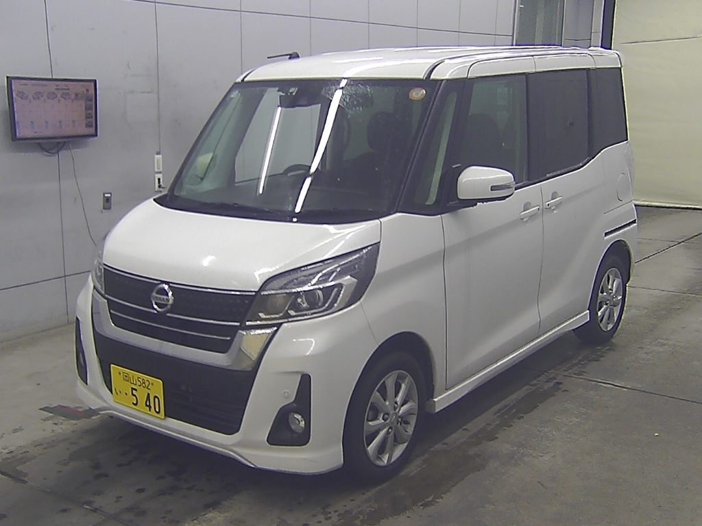 NISSAN DAYZ ROOX