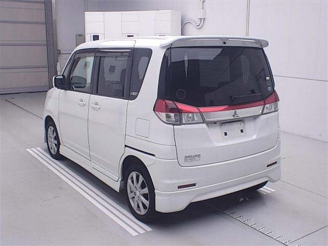 MITSUBISHI DELICA D:2