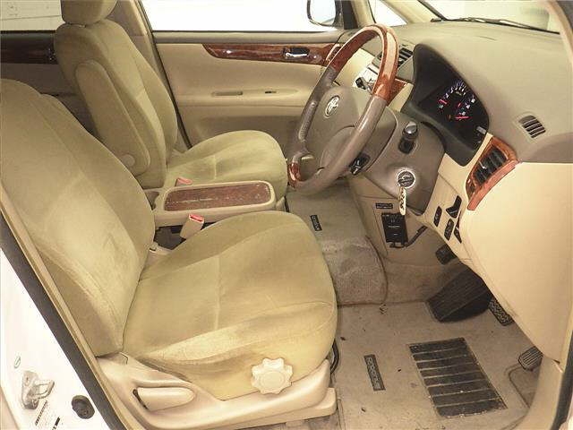 TOYOTA IPSUM