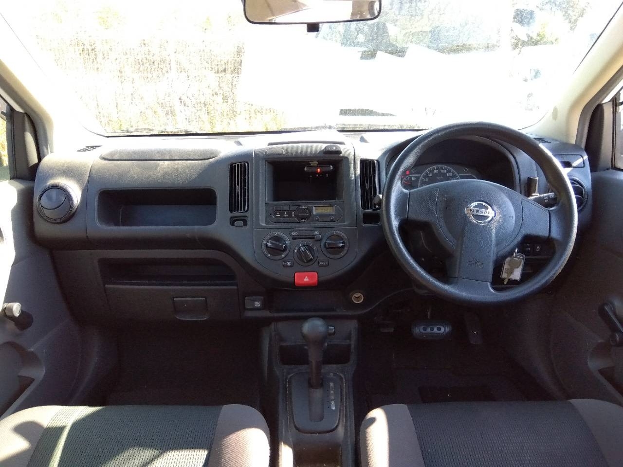 NISSAN AD