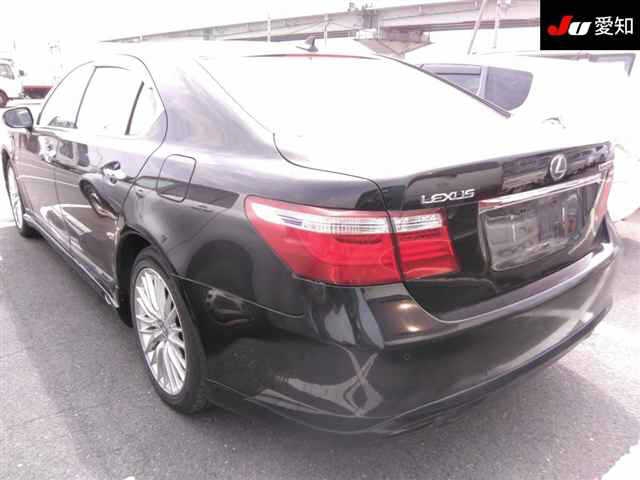 LEXUS LS600H