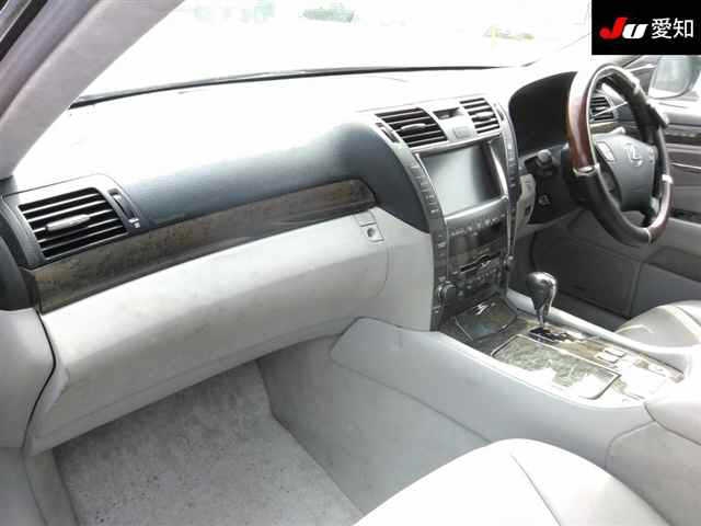 LEXUS LS600H