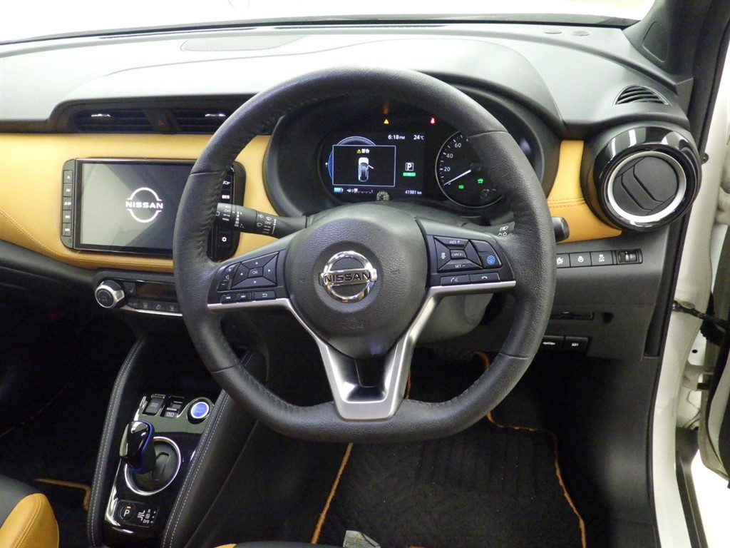 NISSAN KICKS
