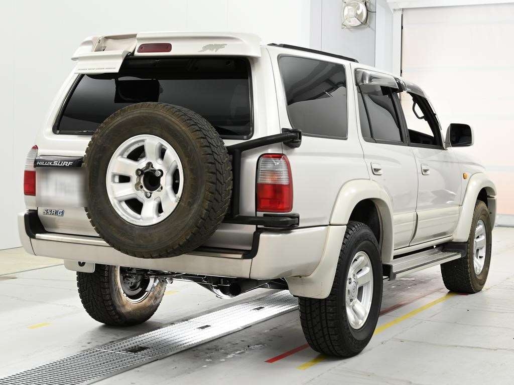 TOYOTA HILUX SURF