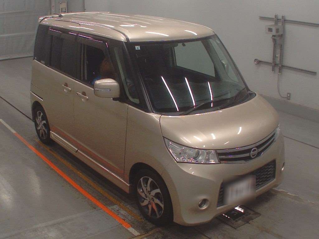 NISSAN ROOX