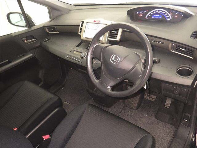 HONDA FREED SPIKE