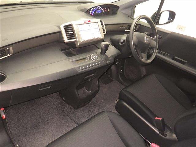 HONDA FREED SPIKE