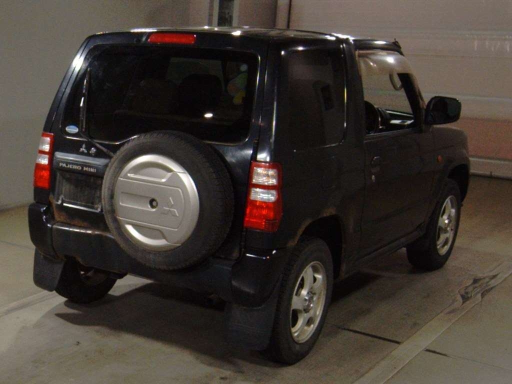 MITSUBISHI PAJERO MINI