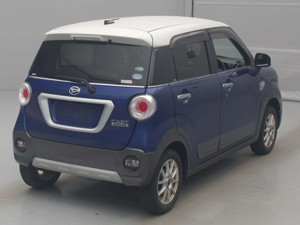 DAIHATSU CAST