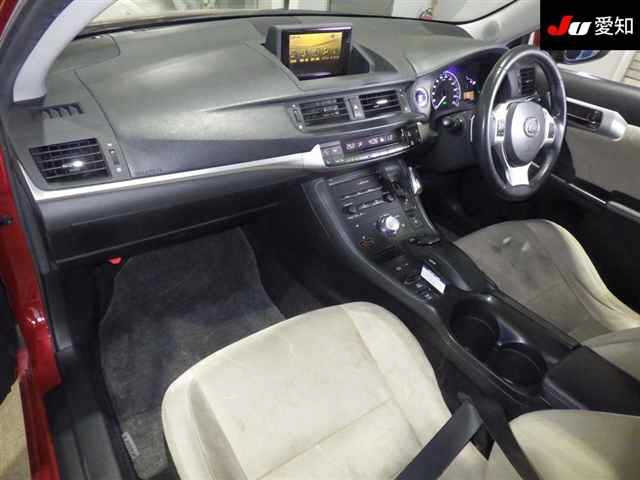 LEXUS CT200H