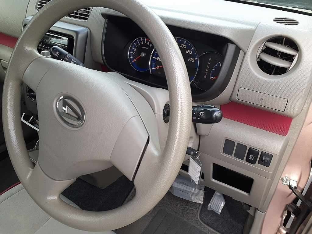 DAIHATSU MOVE CONTE
