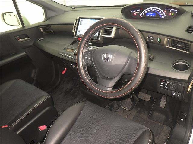 HONDA FREED SPIKE
