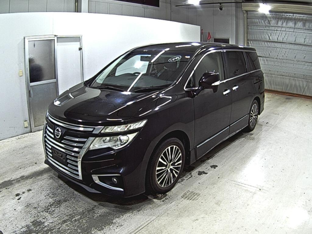 NISSAN ELGRAND