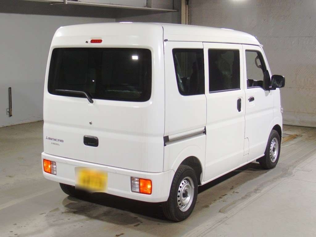 MITSUBISHI MINICAB