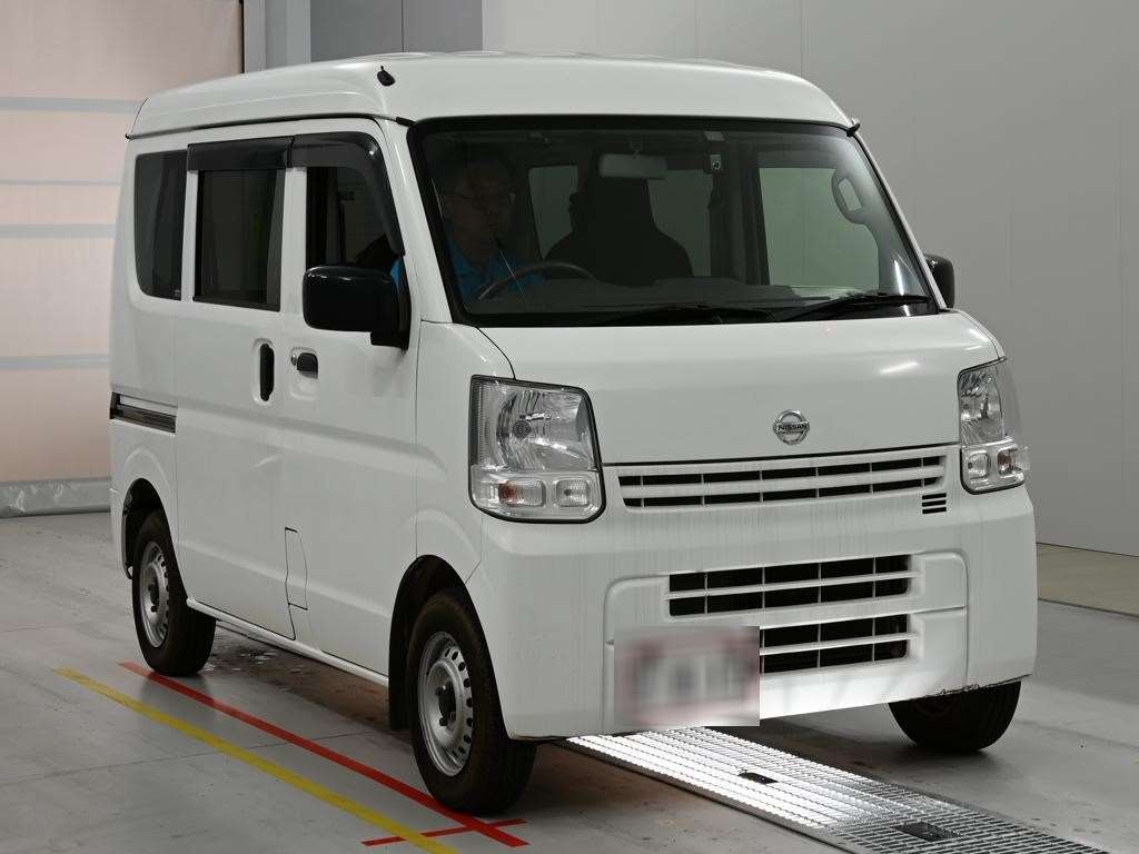 NISSAN NV100 CLIPPER