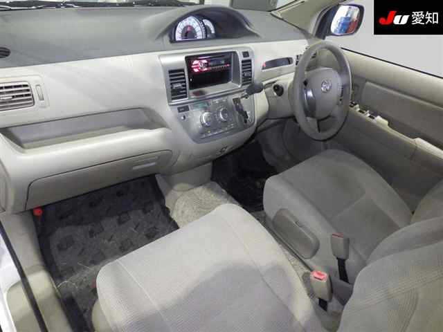TOYOTA RAUM