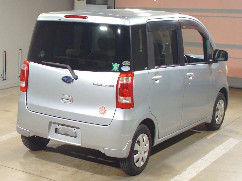 SUBARU LUCRA