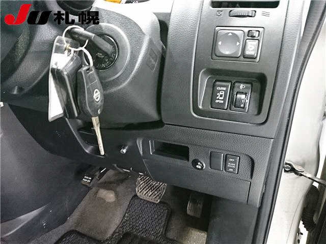 NISSAN LAFESTA