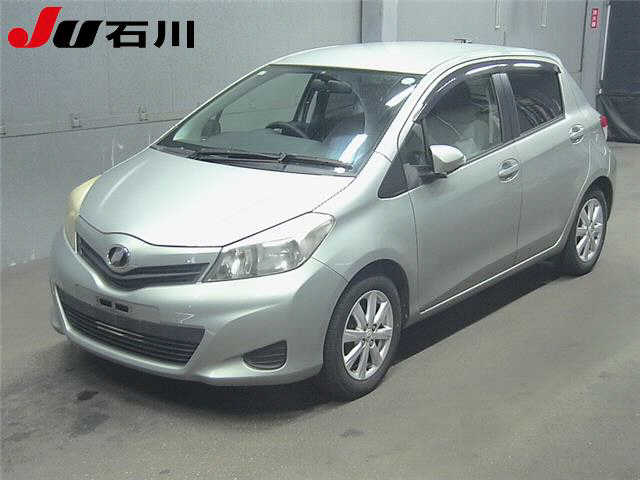 TOYOTA VITZ