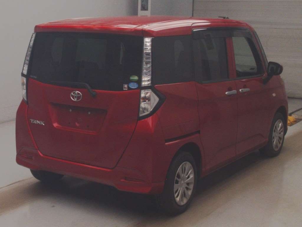 TOYOTA TANK