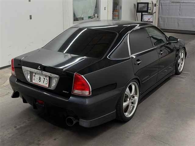 MITSUBISHI DIAMANTE