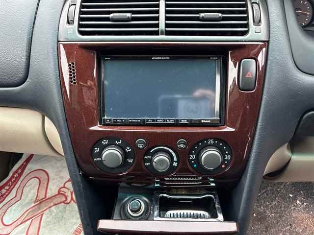 MITSUBISHI DIAMANTE
