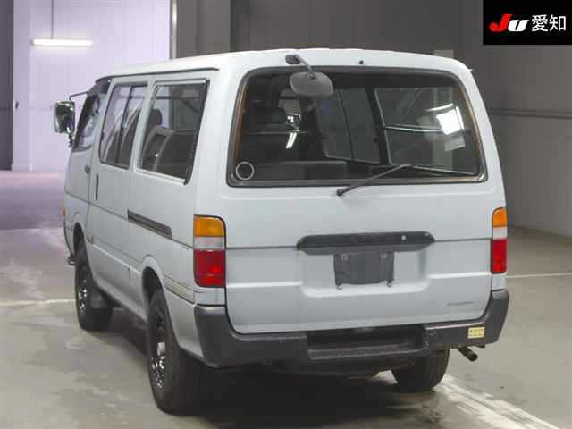 TOYOTA REGIUS ACE