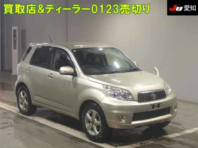 TOYOTA RUSH