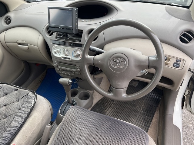 TOYOTA PLATZ