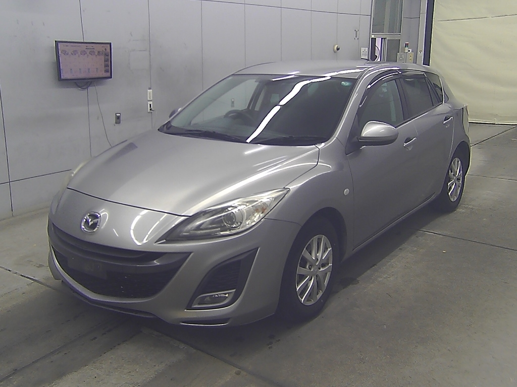 MAZDA AXELA