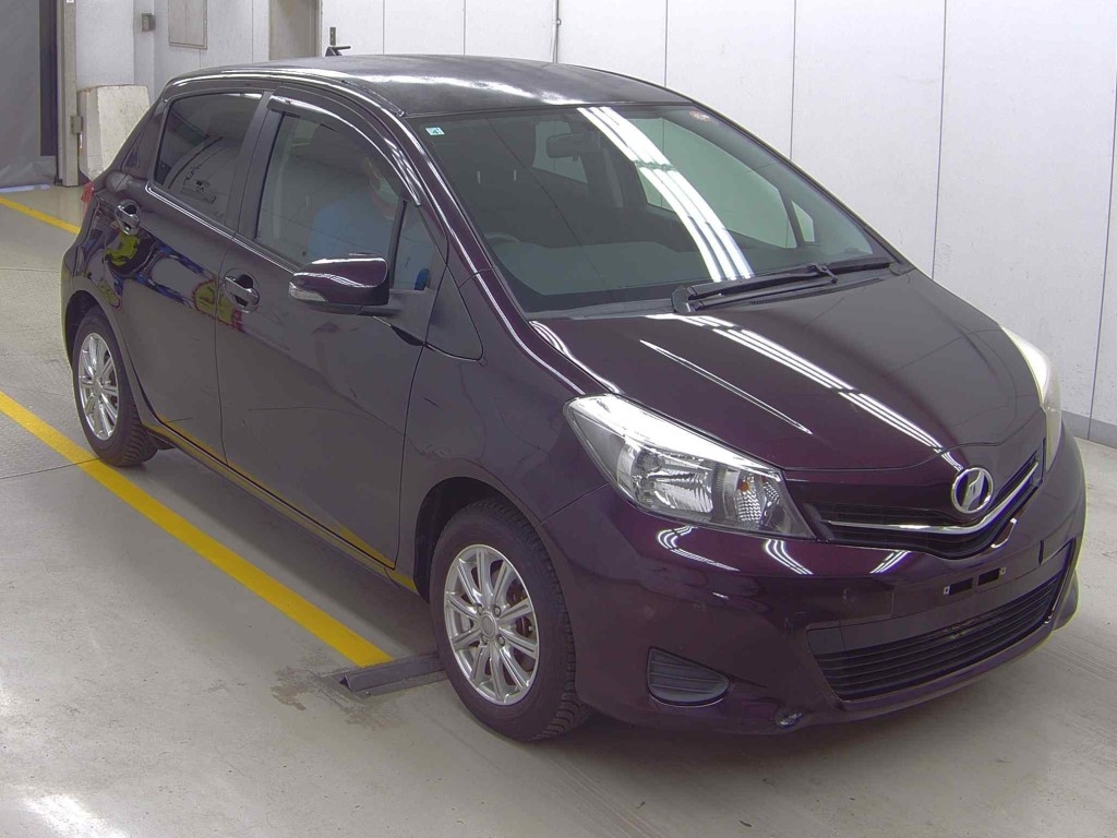TOYOTA VITZ