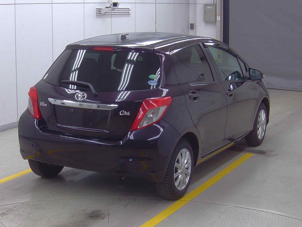 TOYOTA VITZ