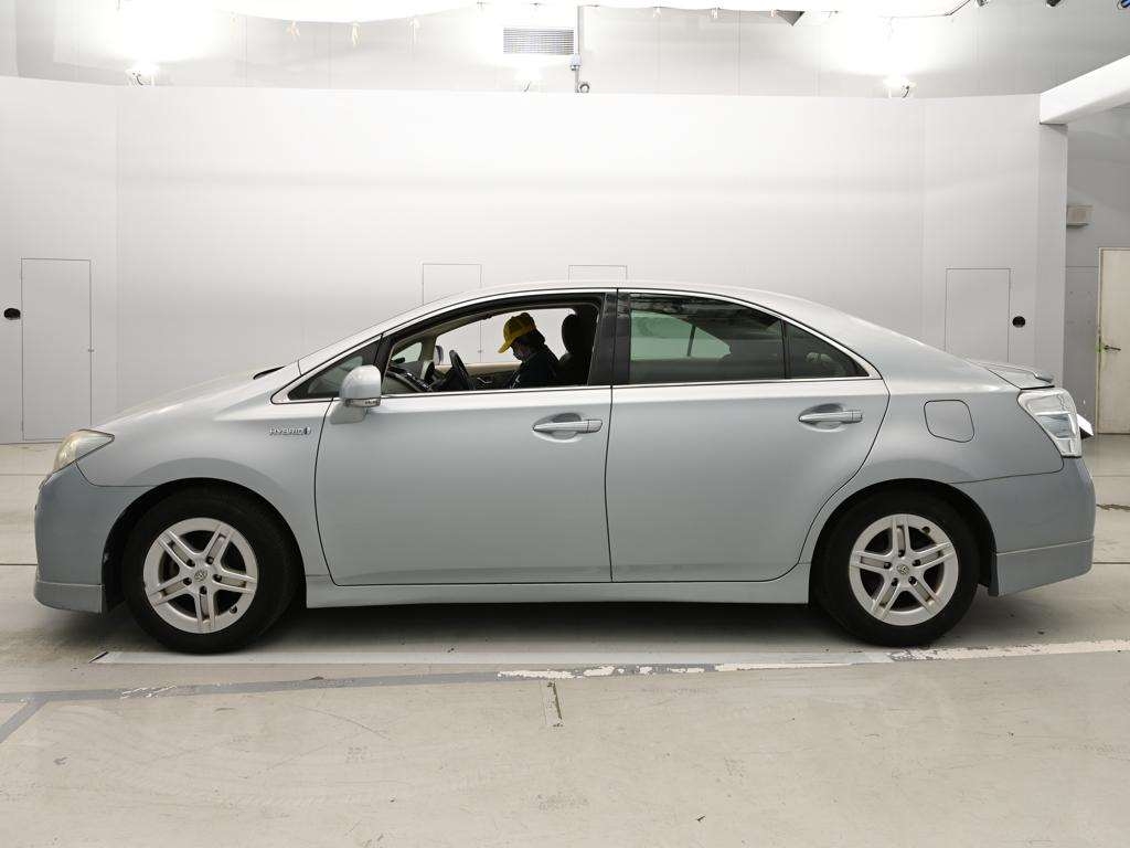 TOYOTA SAI
